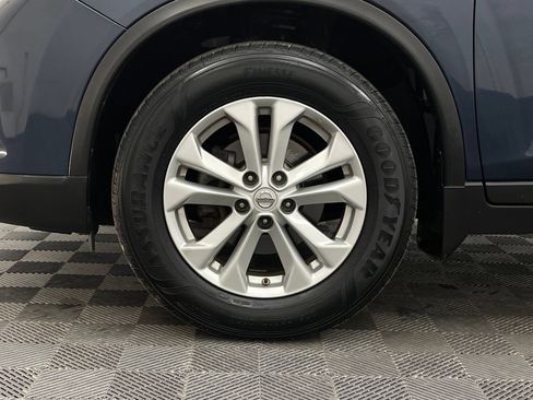 Used 2016 Nissan Rogue SV AWD/4WD image 12