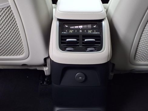 New 2026 Volvo XC90 T8 Ultra w/ Lounge Package AWD/4WD image 25