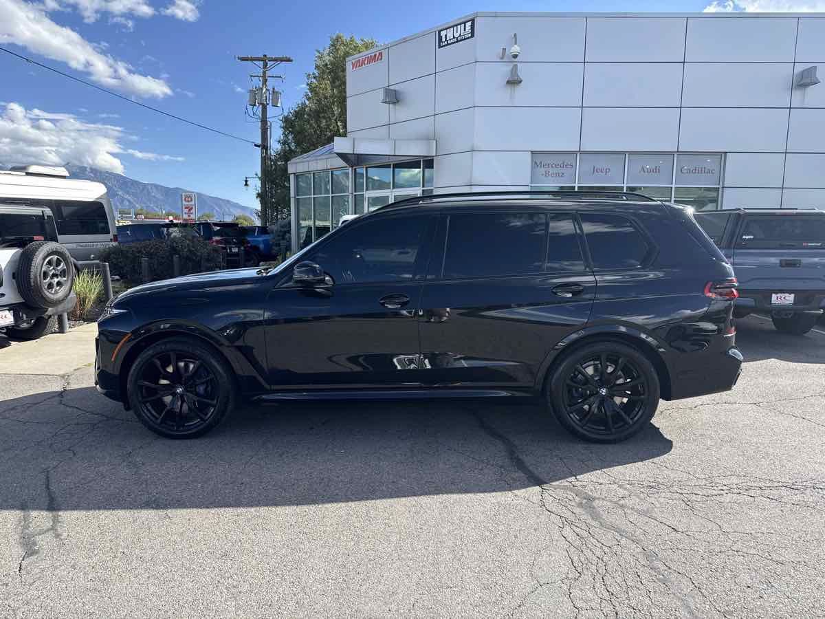 Used 2024 BMW X7 xDrive40i w/ Executive Package AWD/4WD image 8