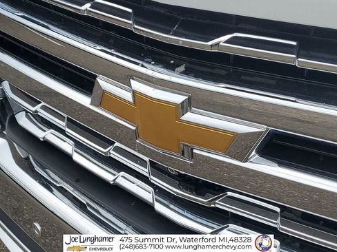 Used 2020 Chevrolet Silverado 1500 LTZ w/ LTZ Plus Package AWD/4WD image 33