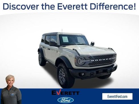 Used 2026 Ford Bronco Badlands AWD/4WD image 1