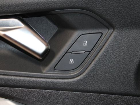 Used 2023 Audi Q3 2.0T Premium Plus w/ Premium Plus Package image 37