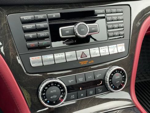 Used 2015 Mercedes-Benz SL 550 image 5