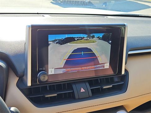 Used 2024 Toyota RAV4 XLE image 25