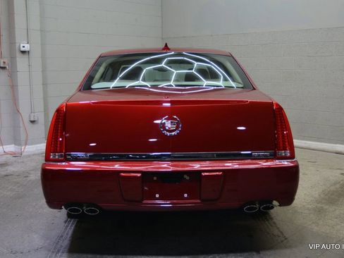 Used 2010 Cadillac DTS image 36