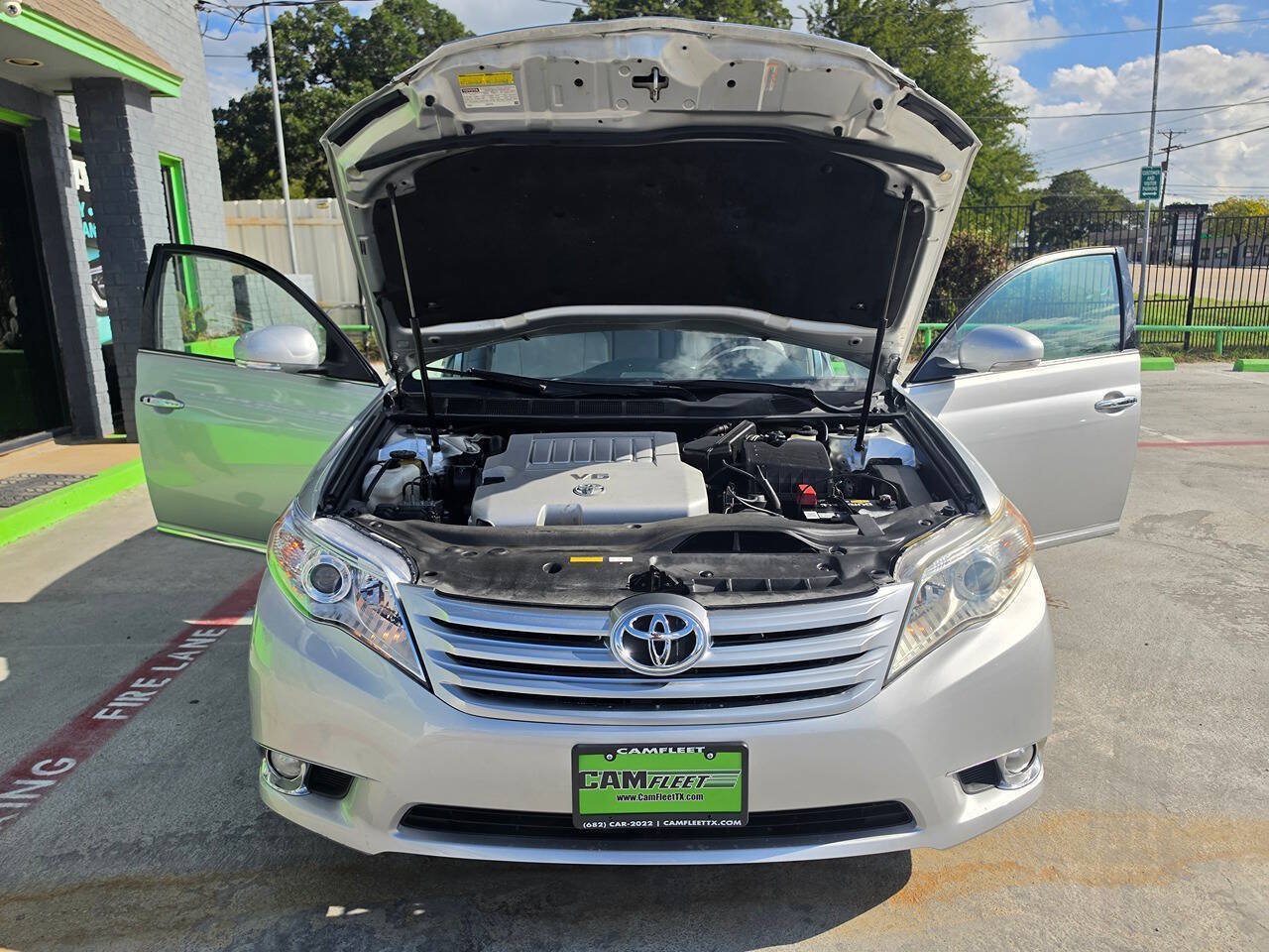 Used 2011 Toyota Avalon Limited FWD image 56