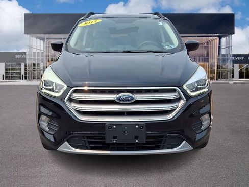 Used 2017 Ford Escape SE w/ Equipment Group 201A AWD/4WD image 2