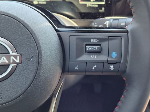 New 2026 Nissan Kicks SR w/ Cold Weather Package FWD image 20