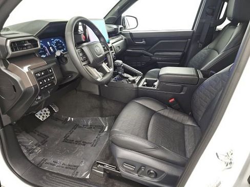 Used 2024 Toyota Tacoma TRD Sport image 13