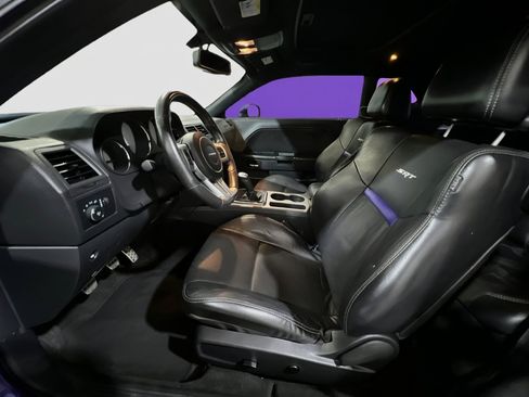 Used 2014 Dodge Challenger SRT8 RWD image 13