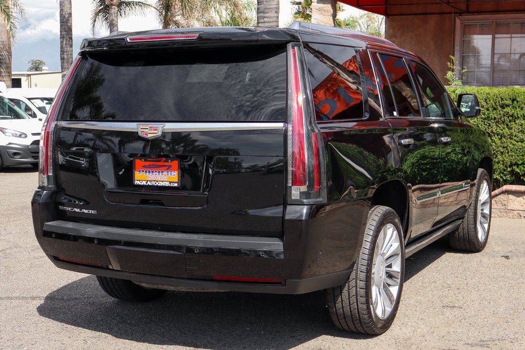 Used 2019 Cadillac Escalade Platinum AWD/4WD image 9