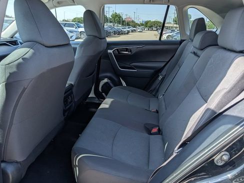 Used 2024 Toyota RAV4 XLE AWD/4WD image 27