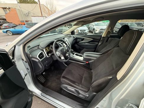 Used 2018 Nissan Murano S image 16