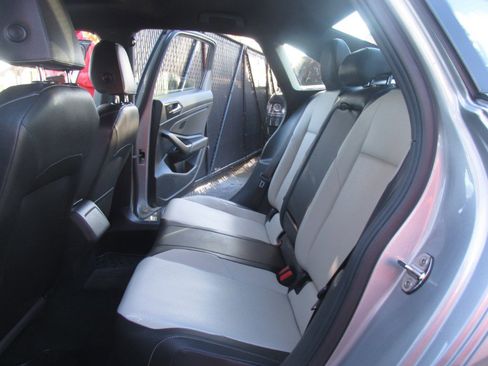 Used 2019 Volkswagen Jetta R-Line image 57