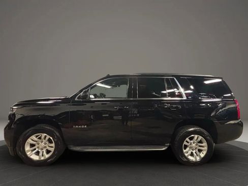 Used 2018 Chevrolet Tahoe LT image 2