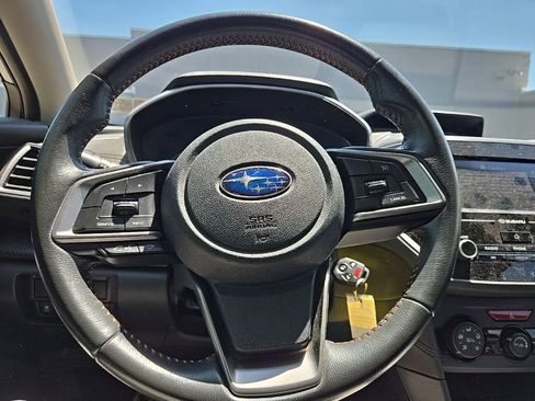 Used 2018 Subaru Crosstrek 2.0i Premium AWD/4WD image 11