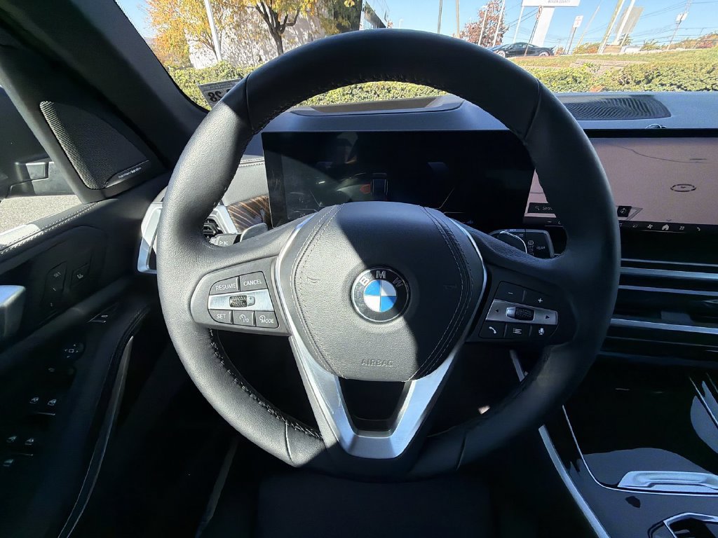 Used 2024 BMW X5 xDrive40i w/ Premium Package AWD/4WD image 23