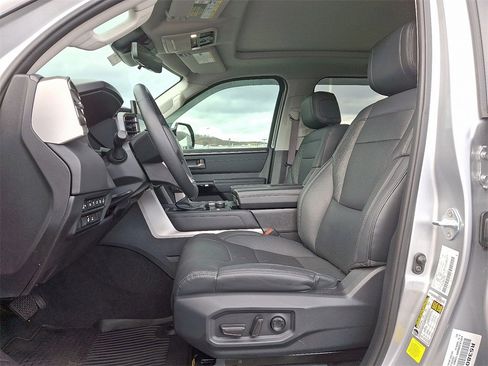 Used 2024 Toyota Tundra Limited image 13