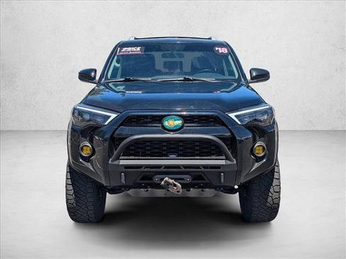 Used 2018 Toyota 4Runner SR5 AWD/4WD image 2