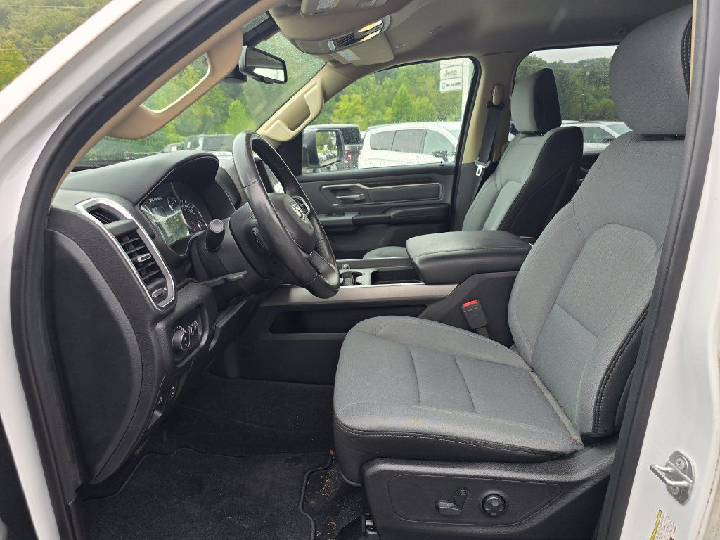 Used 2019 RAM 1500 Big Horn AWD/4WD image 4