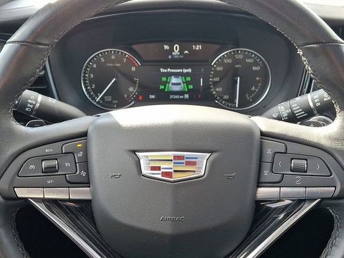 Certified 2025 Cadillac XT6 Premium Luxury image 23