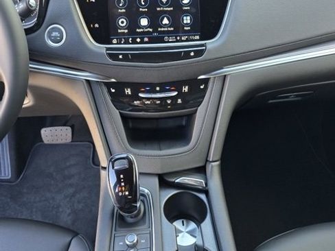 New 2025 Cadillac XT5 Luxury image 27