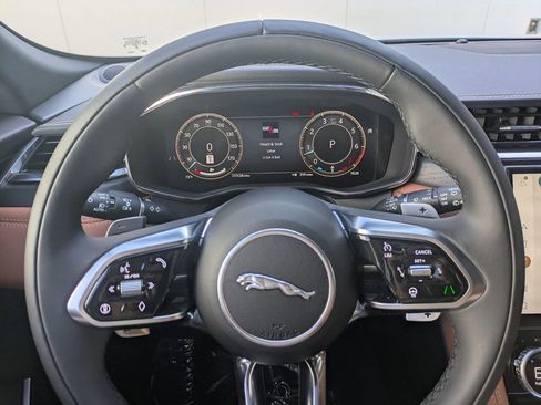 New 2026 Jaguar F-PACE R-Dynamic S image 29