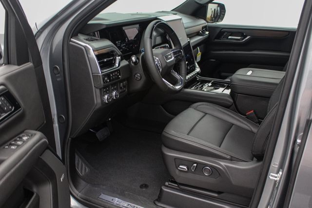New 2026 GMC Yukon Denali w/ Denali Reserve Package AWD/4WD image 10