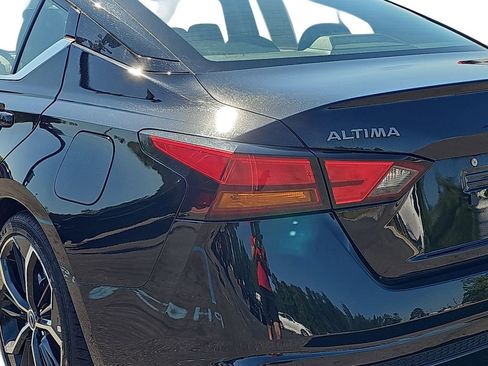 Used 2024 Nissan Altima 2.5 SR FWD image 33