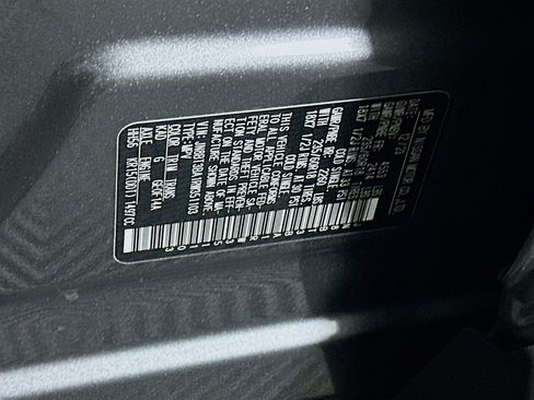 Used 2024 Nissan Rogue SV image 12