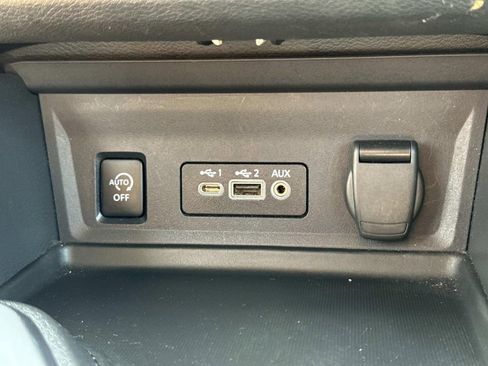 Certified 2024 Nissan Sentra SV image 24