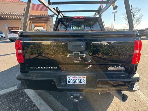 Used 2018 Chevrolet Silverado 2500 High Country w/ Duramax Plus Package image 10