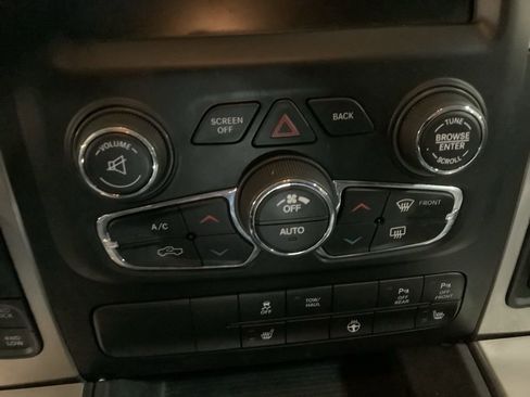 Used 2016 RAM 1500 Big Horn image 25