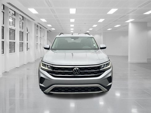 Used 2022 Volkswagen Atlas SE w/ Panoramic Sunroof Package image 2