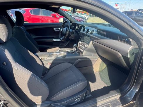 Used 2018 Ford Mustang Coupe w/ Equipment Group 101A RWD image 12