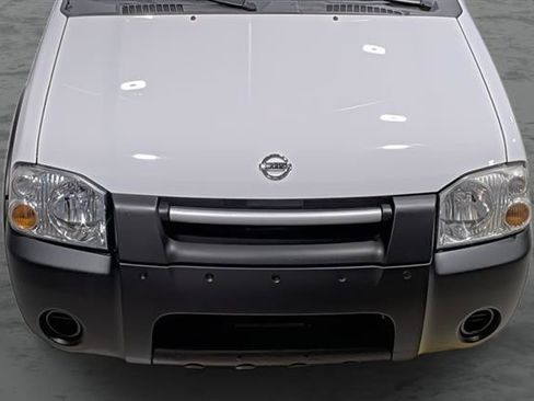 Used 2004 Nissan Frontier XE w/ (BGP) Basic Gear Pkg RWD image 17