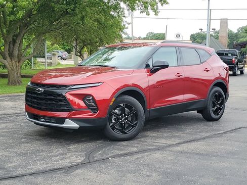 New 2026 Chevrolet Blazer LT w/ Convenience Package AWD/4WD image 32
