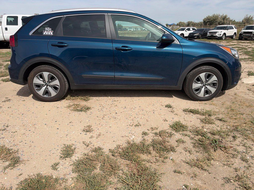 Used 2019 Kia Niro LX FWD image 6