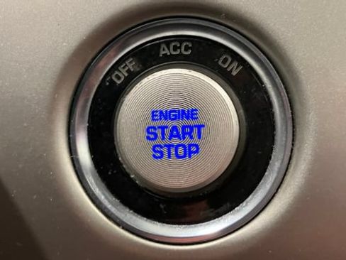 Used 2016 Hyundai Sonata Limited w/ Option Group 04 FWD image 33