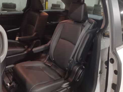 Used 2023 Honda Odyssey Touring image 7
