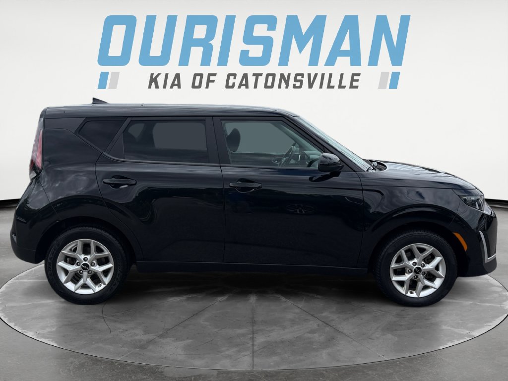 Used 2024 Kia Soul LX w/ Option Group 015 FWD image 7