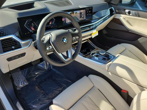 New 2026 BMW X5 sDrive40i w/ Climate Comfort Package image 18