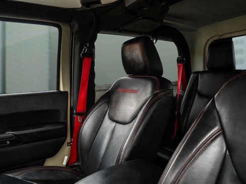 Used 2017 Jeep Wrangler Rubicon image 24