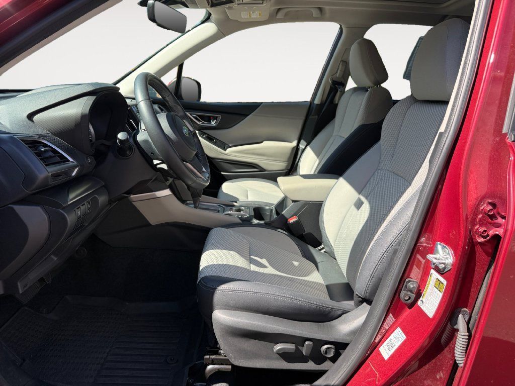 Used 2023 Subaru Forester Premium AWD/4WD image 11
