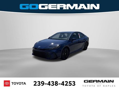 Used 2026 Toyota Camry SE w/ Convenience Package FWD image 1
