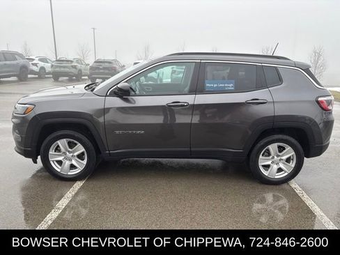 Used 2022 Jeep Compass Latitude w/ Convenience Group image 2