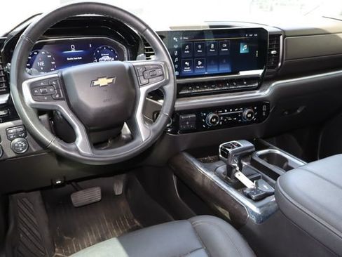 Used 2023 Chevrolet Silverado 1500 LTZ w/ LTZ Premium Texas Edition AWD/4WD image 5