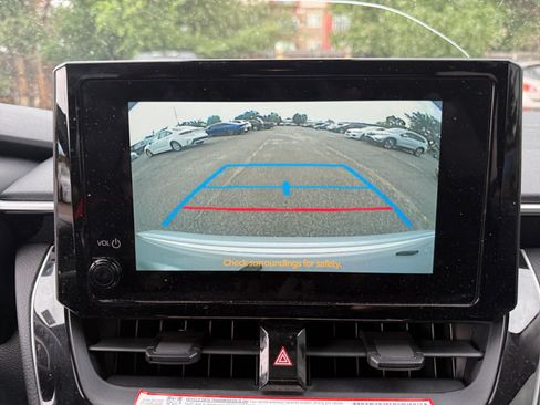 Used 2026 Toyota Corolla LE w/ Carpet Mat Package (TMS) FWD image 27