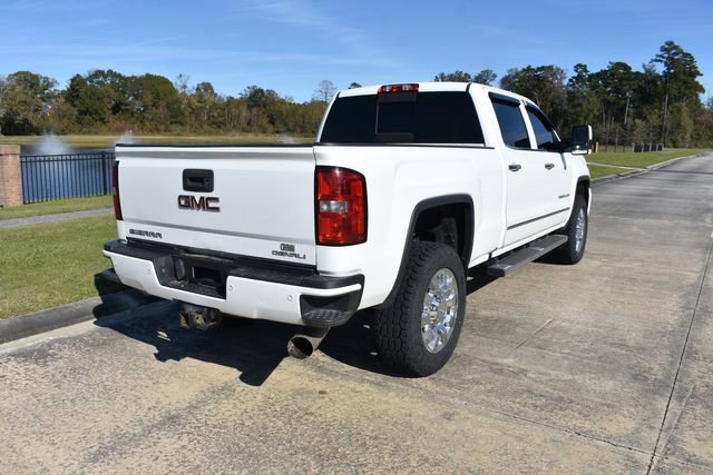 Used 2019 GMC Sierra 2500 Denali w/ Duramax Plus Package AWD/4WD image 4