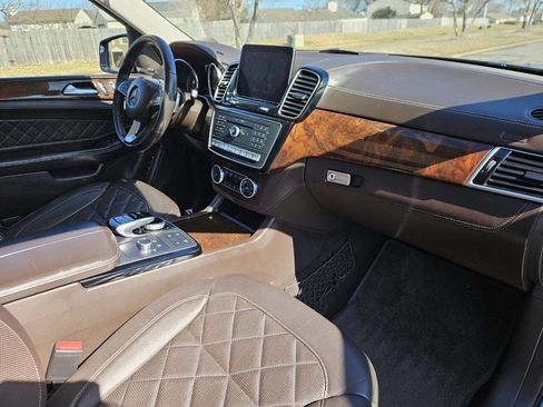 Used 2019 Mercedes-Benz GLS 450 4MATIC image 18